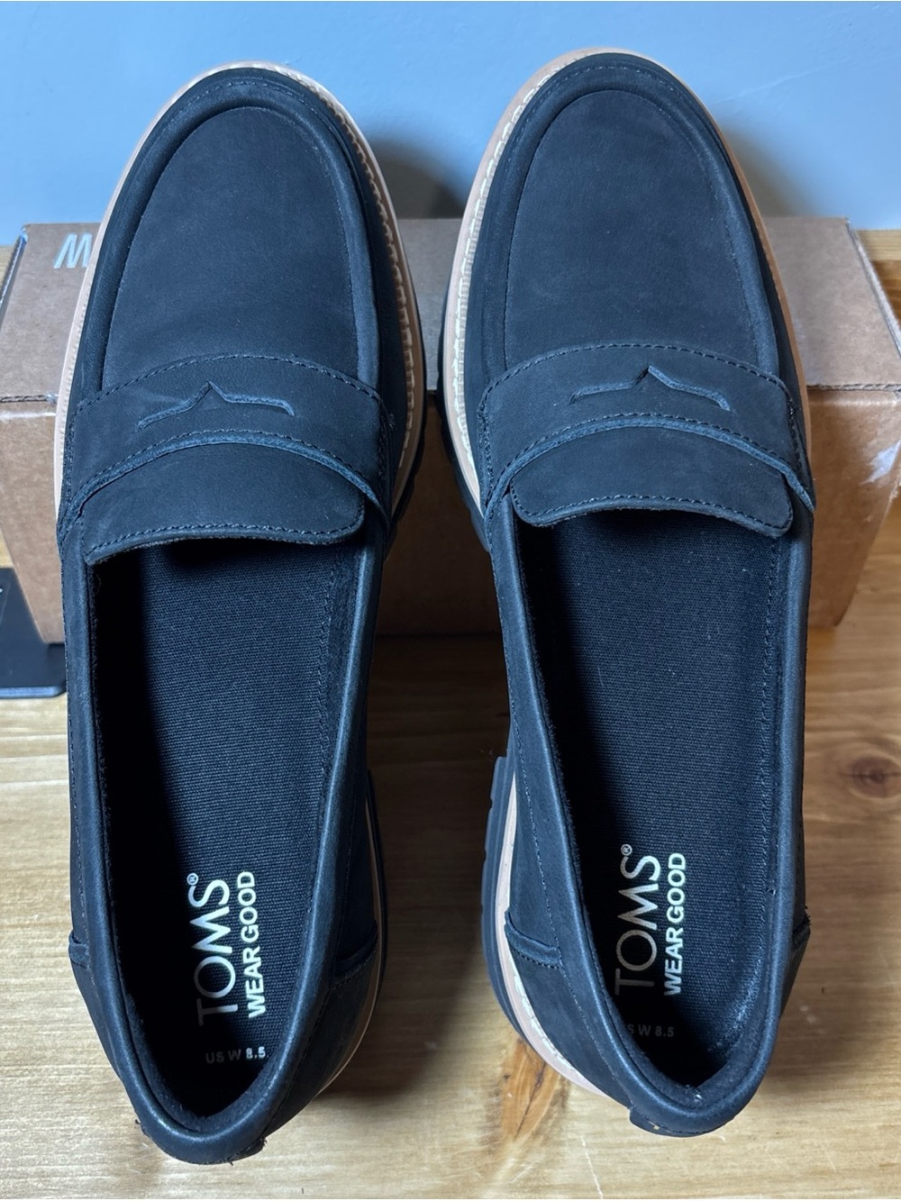 TOMS Women’s Cara Loafer, Black, Size (8.5); Excellent Condition EUC - Picture 3 of 8